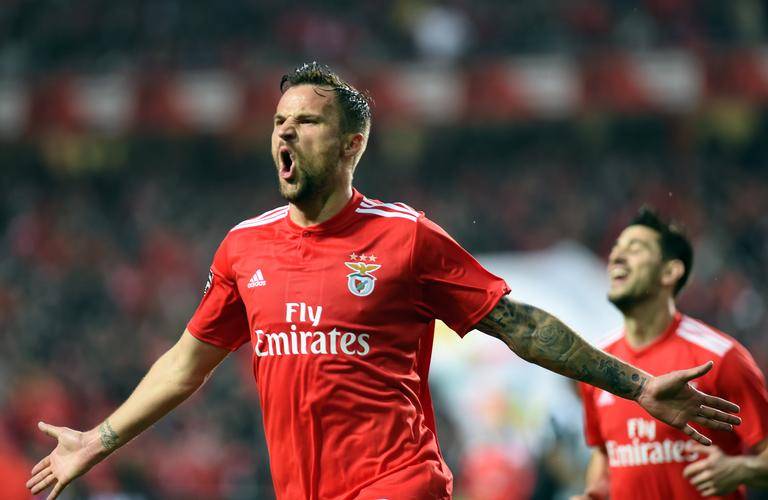 开云线上官网-包含转折点拉齐奥刷新队史纪录，葡超冲刺阶段攻防权衡，引发热议，赛程密集仍需轮换的词条-开云线上官网